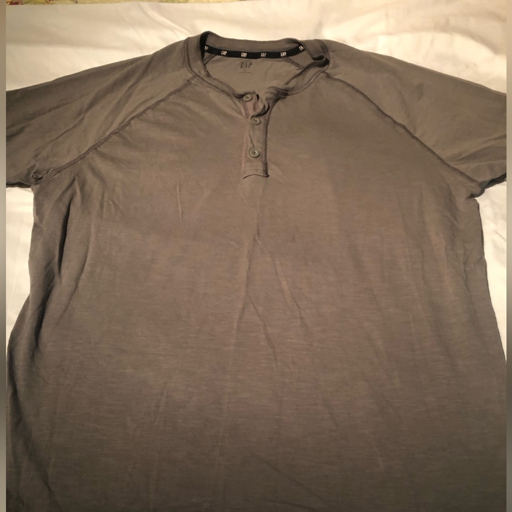 Gap men's short sleeve